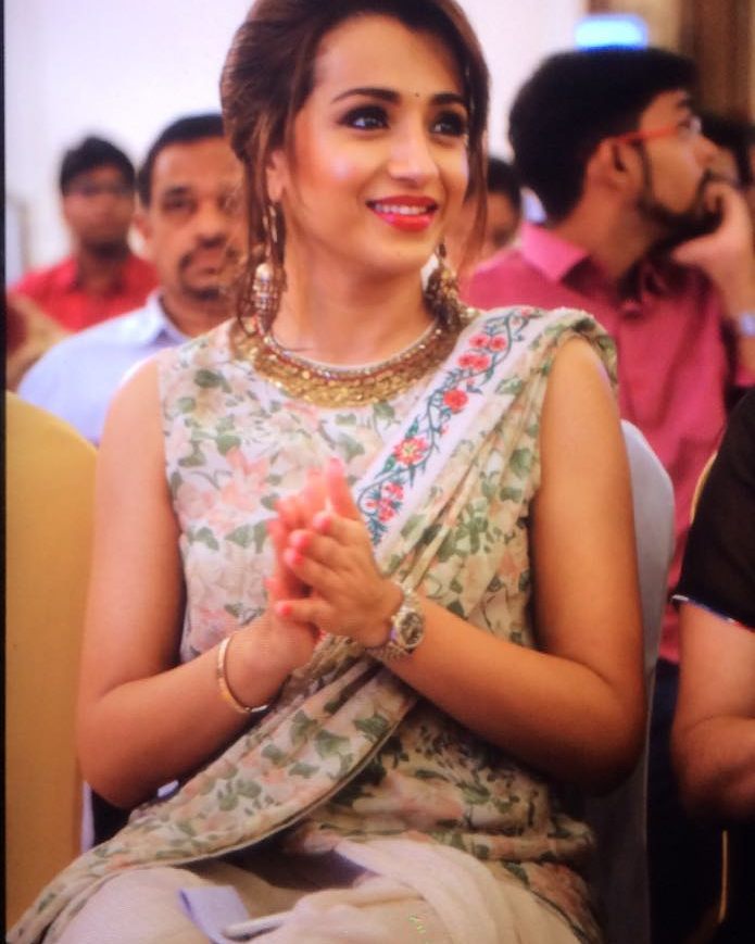 suniltrishaa's tweet photo. #UNICEFCelebrityAdvocate #WorldChildren’sDay #November20 #2017 #promisetodomybest #overwhelmed #blessedbeyonddoubt @trishtrashers https://t.co/lM7979rpHn