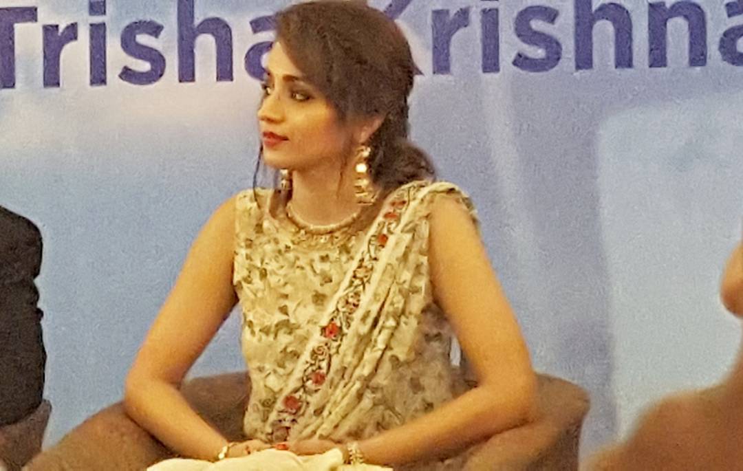 suniltrishaa's tweet photo. #UNICEFCelebrityAdvocate #WorldChildren’sDay #November20 #2017 #promisetodomybest #overwhelmed #blessedbeyonddoubt @trishtrashers https://t.co/GoqipLZ0iH