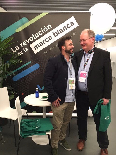 Sewan_ES's tweet photo. Agradecer a todo el equipo de @voip2day @avanzada7 @MontseBonastre por lo bien que lo pasamos. Repetimos seguro #loveVoIP #VoIP2DAY17 Mención especial para el honorable @oej y su carisma que contagia a todos y a nuestros partners @eformedia @mildmac #lovepartners GRACIAS https://t.co/6uT3Lm72MR