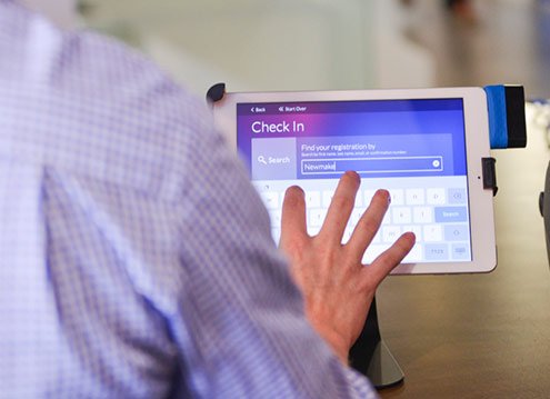 AsuraSolutions's tweet photo. Do you have 20 or 2,000 attendees to check in? Asura has the best iPad check-in and badge printing solution. email contact@asurasolutions.com to find out more! https://t.co/aFaIB0PQYf https://t.co/3PMypPrxlA