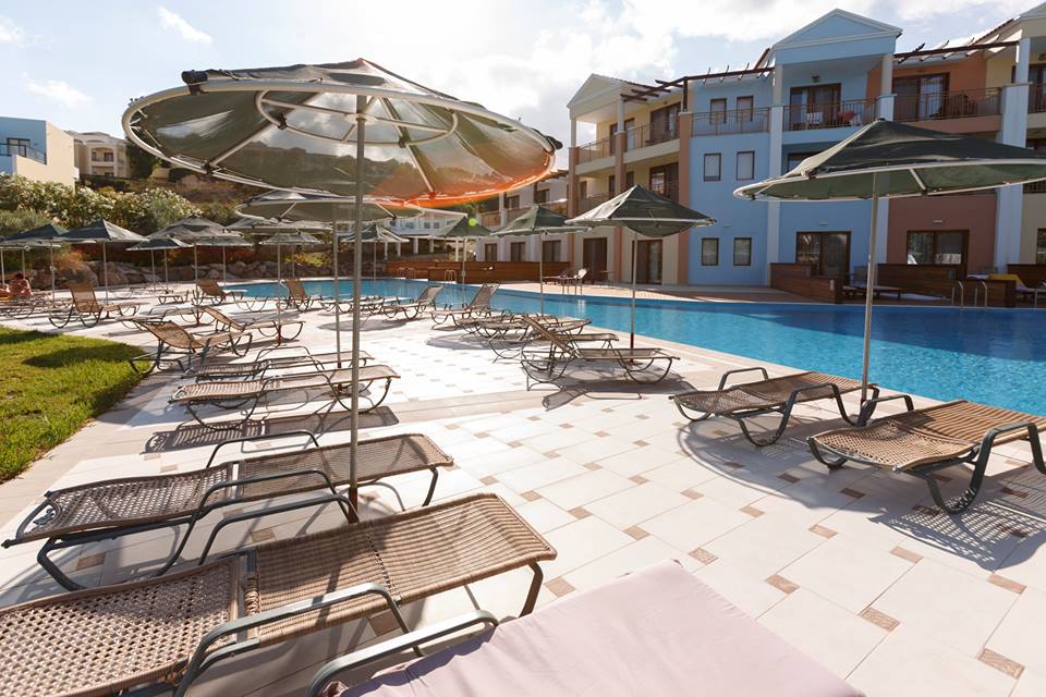 Lindos_Hotels's tweet photo. #Life is cool by the #pool. #LindosImperialSuites https://t.co/UFsitvzPqq