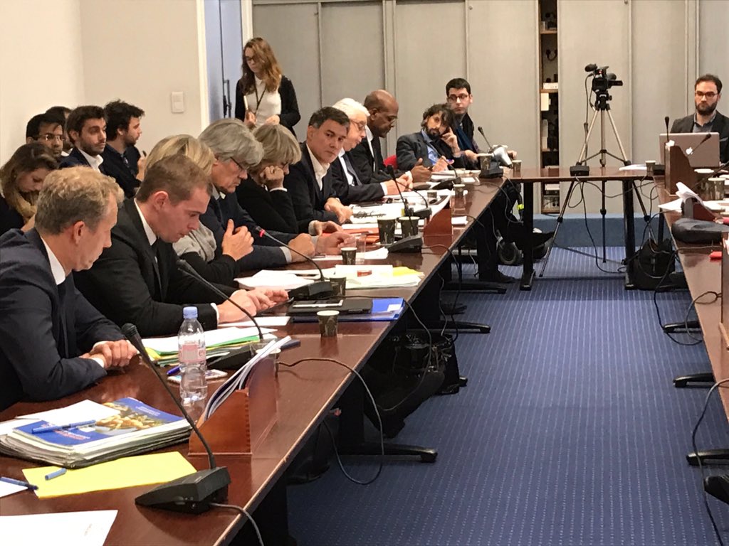 socialistesAN's tweet photo. Journée de réflexion du groupe Nouvelle Gauche sur l'avenir de nos institutions : mieux représenter, mieux décider, mieux juger #DirectAN https://t.co/jt0DByTldC