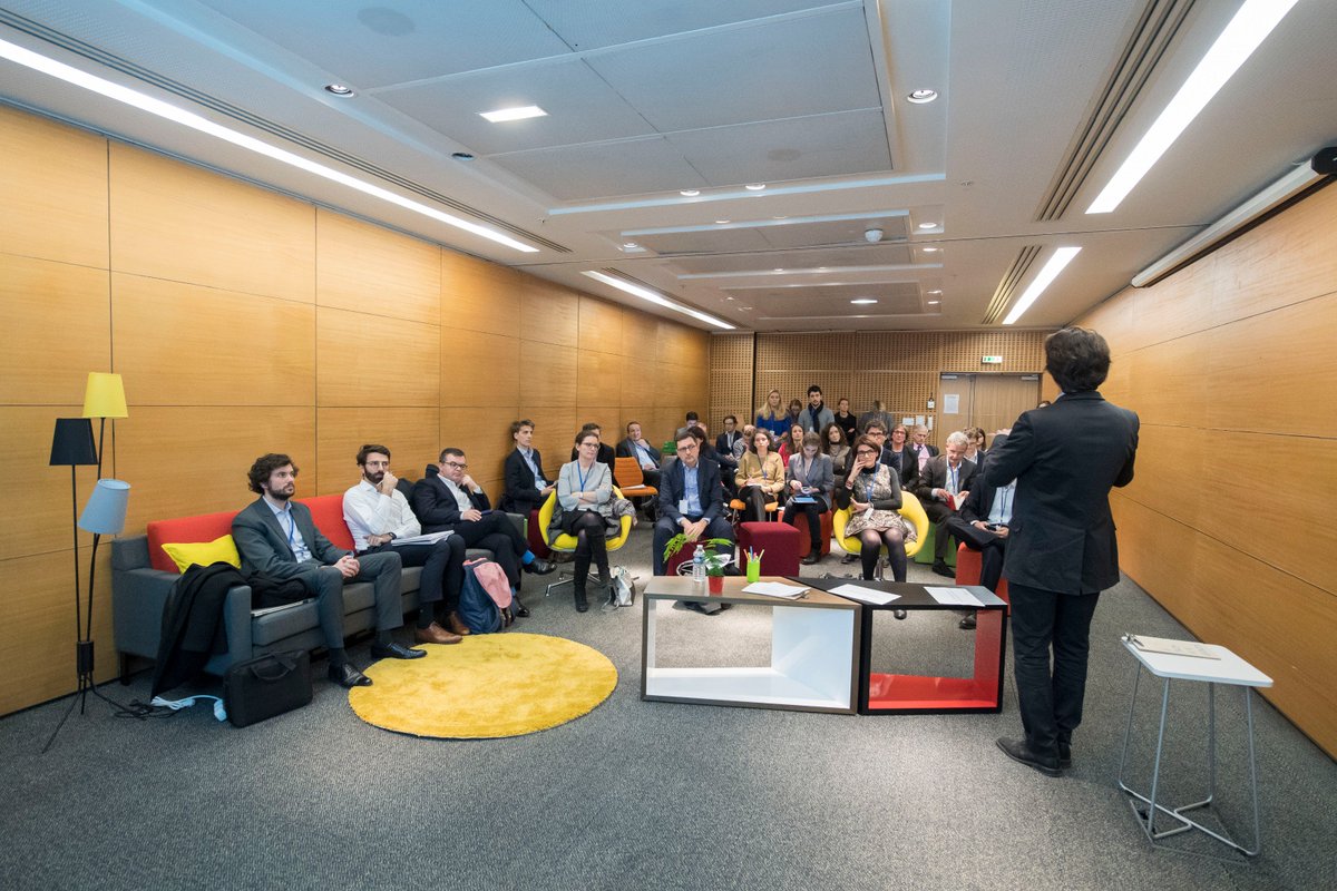 RevolutionatW's tweet photo. [J-1] Pensez à vous inscrire ! Pour rappel, l'entrée à l'événement et à l'afterwork est gratuite sur inscription 👉https://t.co/tt5yLWtpru👈 Vous ne pourrez pas être présent à R@W à @ParisLaDefense ? Suivez en direct les plénières et plateaux TV > https://t.co/o7N2yErQHE https://t.co/UuQhJpqgDe