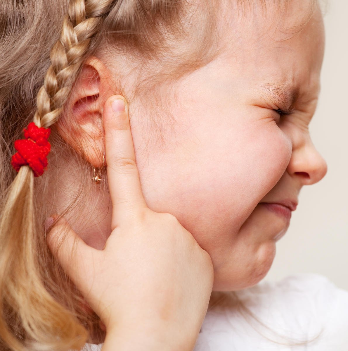 Acute otitis media (AOM) is the most common ear infection. Parts of the middle ear are infected and swollen and fluid is trapped behind the eardrum. This causes pain in the ear—commonly called an earache. Your child might also have a fever. #WorldChildrensDay #MEAO #Otology #ENT