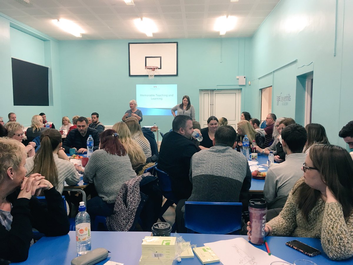 Phil_Burns81's tweet photo. @Heanyflower and Catherine leading the morning’s session on being an influential teacher and use of feedback @PhoenixPark_ @Sevenhills___ #inset #relevantinformation #feedbackandmarking https://t.co/n3DQD5CouH