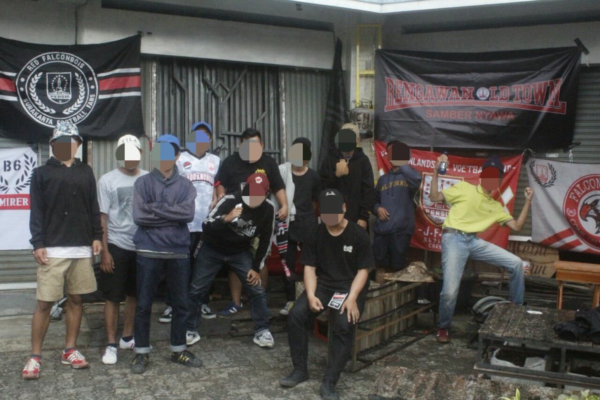 JFF1923's tweet photo. FOOTBALL , PASSION , AND MUSIC ! #PERSISTANCE #94thPersisSolo #JFFcrew https://t.co/jO9TmrSTRA