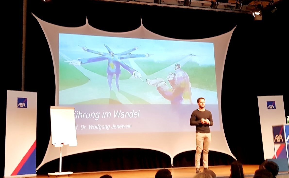 Leadership Dialog <a href="/AXA_Schweiz/">AXA Schweiz</a> mit Prof. Dr. Wolfgang Jenewein! #AXAwall