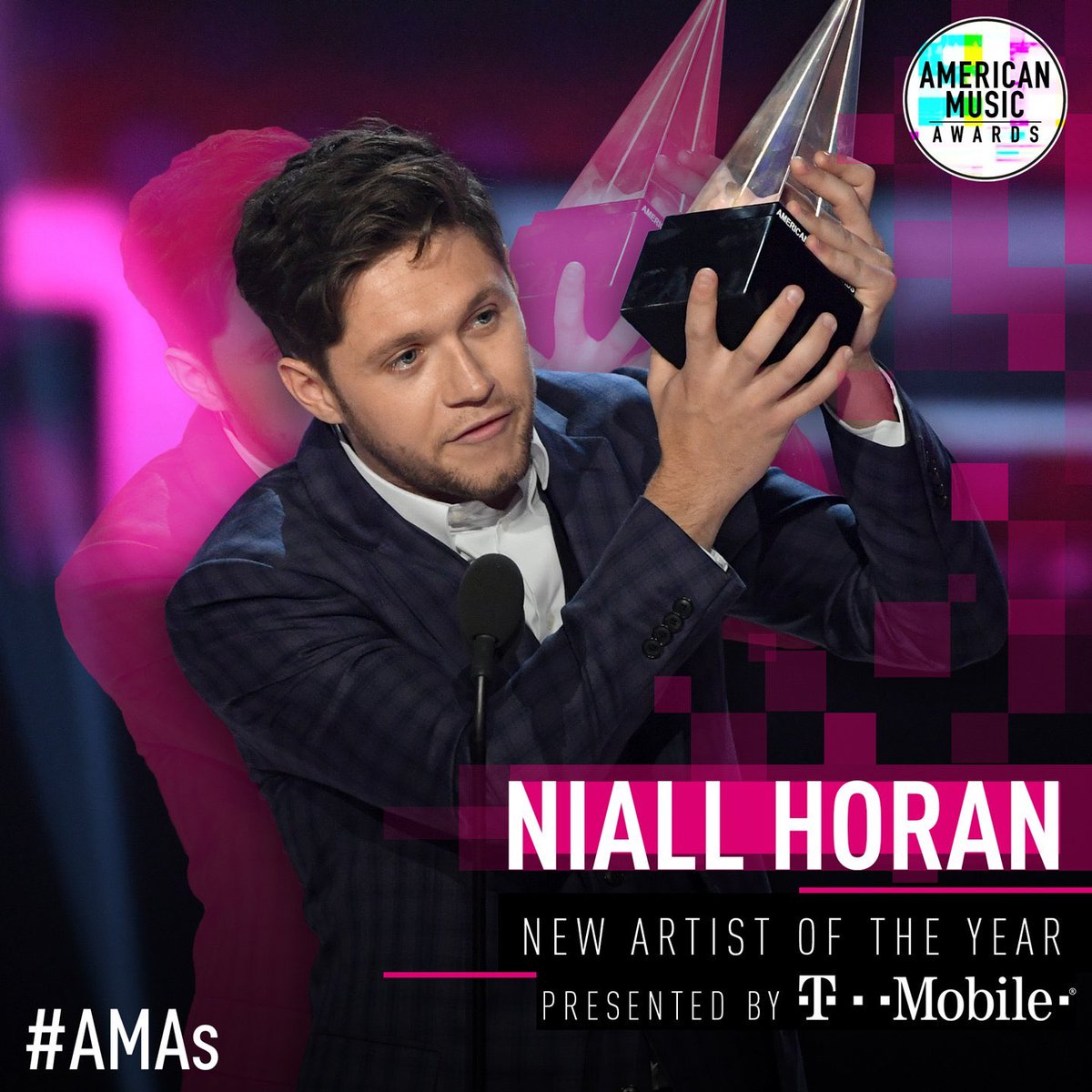 Faby_1DFam's tweet photo. Saying I'm proud of you is an understatement,you worked so hard to make your first solo album as much honest as you are!Your talent,your passion,your love for your fans &amp; job made the difference &amp; now you're holding your first AMA as solo artist!What a man!Congrats! #NiallxAMAs https://t.co/sPKWgV3rla