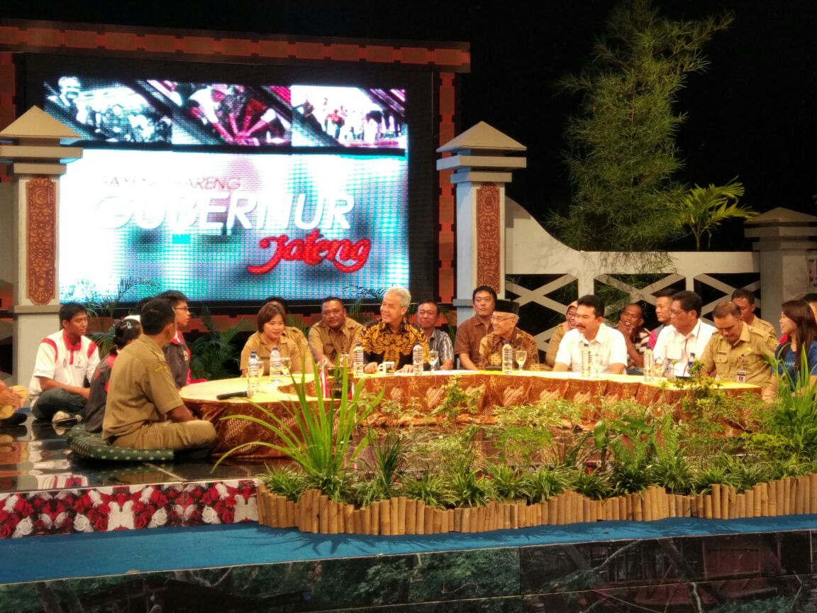 komdigi_jateng's tweet photo. @ganjarpranowo @TVRI_JawaTengah @provjateng @JatengTwit @disporaparjtg @bank_jateng @IniMagelangKu @kabarpemalangID @radio_kotabatik @diskominfo_grob @rks_fm Menurut salah satu atlet lari, Mei Banawi, penyelenggaraan #BorobudurMarathon2017 #BJBM2017 adalah salah satu yang terbaik di indonesia. Dari semua sisi, semua keren #JatengGayeng #GayengBarengGanjar https://t.co/uWnE6SrAOv