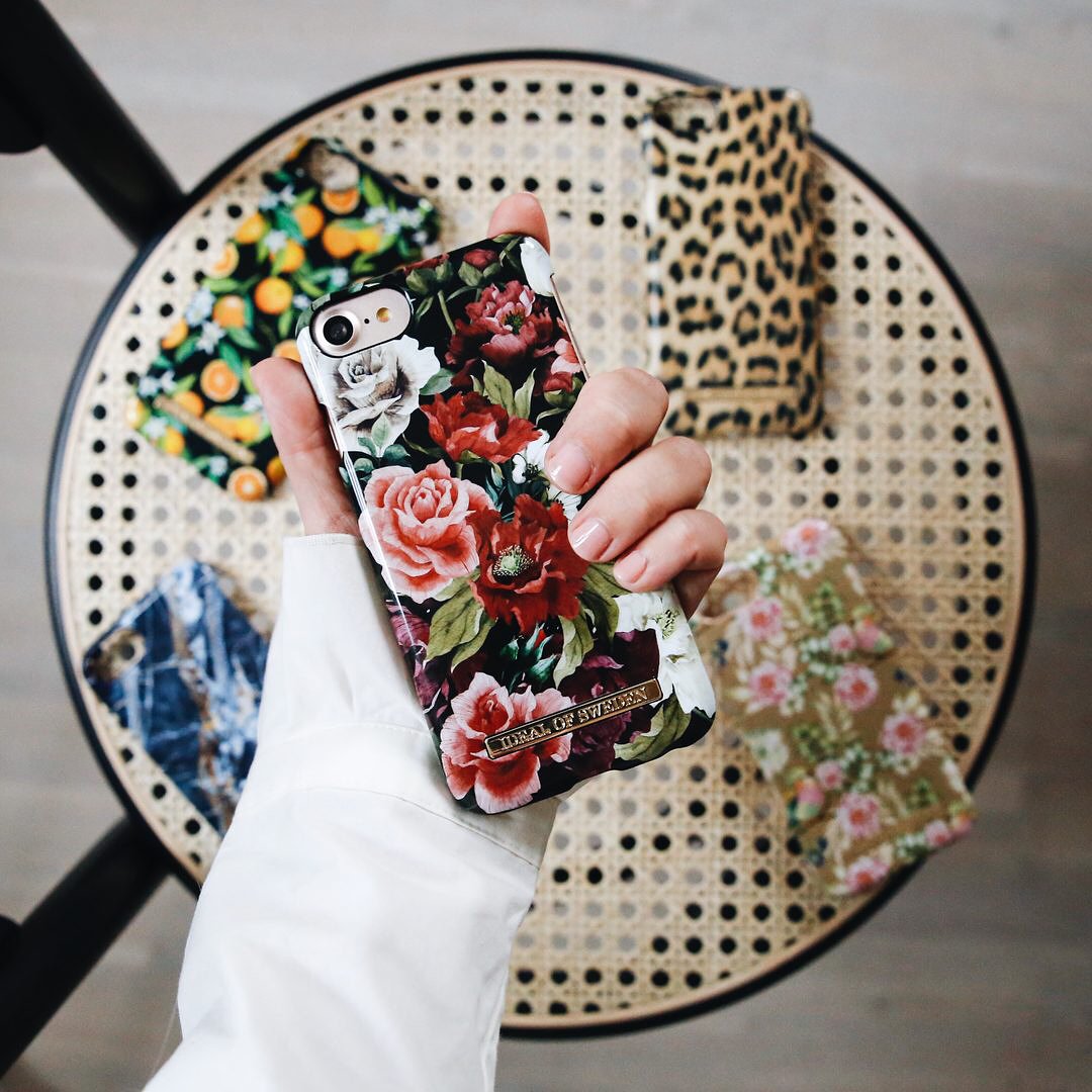 iDealofSweden's tweet image. Wanna receive free products, gift cards or cold hard cash? Then become a Brandbassador! Sign up at bit.ly/2hEtWRp 🙌💥