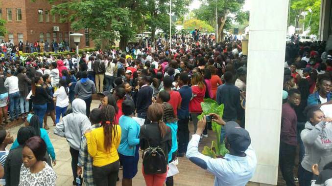 fadziimhepoh's tweet photo. #CurrentSitutation: UZ Students Strike,Refuse to write exams until Mugabe steps down https://t.co/MZjnkEUNyz https://t.co/DntSflZNPu