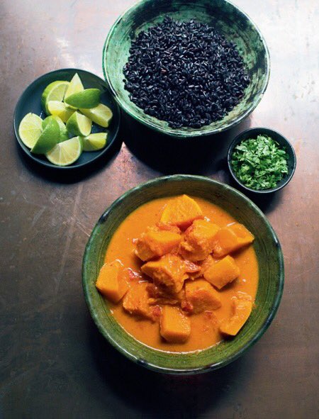 Nigella_Lawson's tweet photo. I just cannot stop making #RecipeOfTheDay (and it’s on tonight’s programme!): Butternut and Sweet Potato Curry, a joy for vegans and non-vegans alike https://t.co/ZIQge9vH8I Sign in or up to get the recipe https://t.co/ffhPX1HwEV