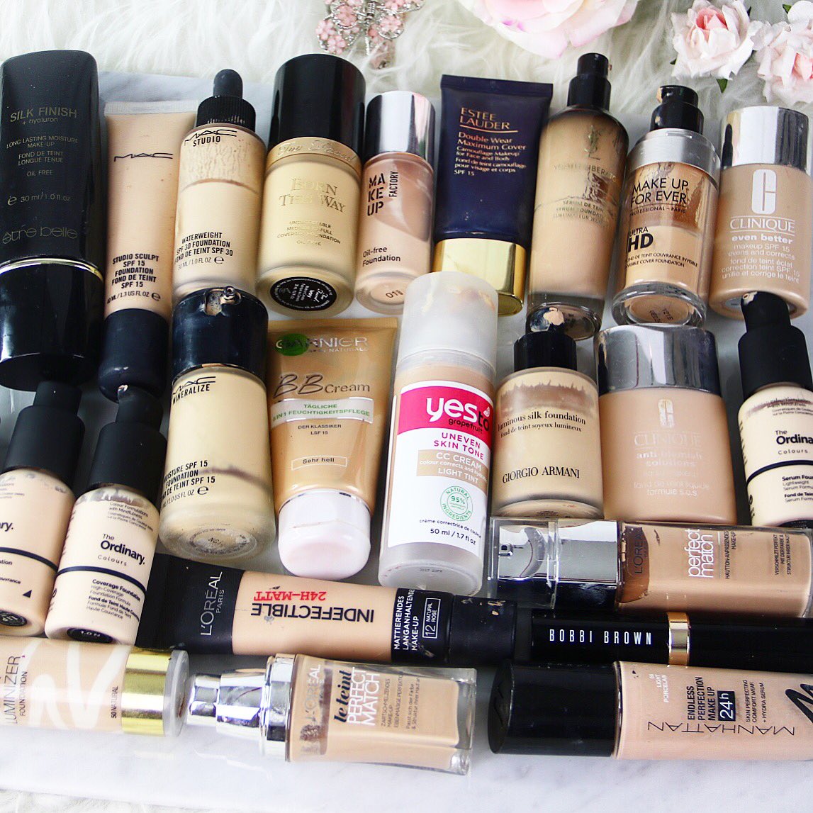 vanessagervala's tweet photo. Foundation collection💓
Which one is your favourite?
#foundation #makeupdolls #hudabeauty #MakeupAddict #makeupblogger #makeupandslay https://t.co/7YHaP8jB5o