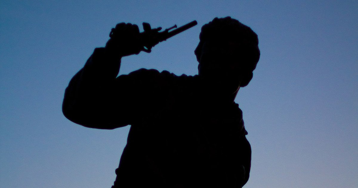 С пистолетом у виска картинки