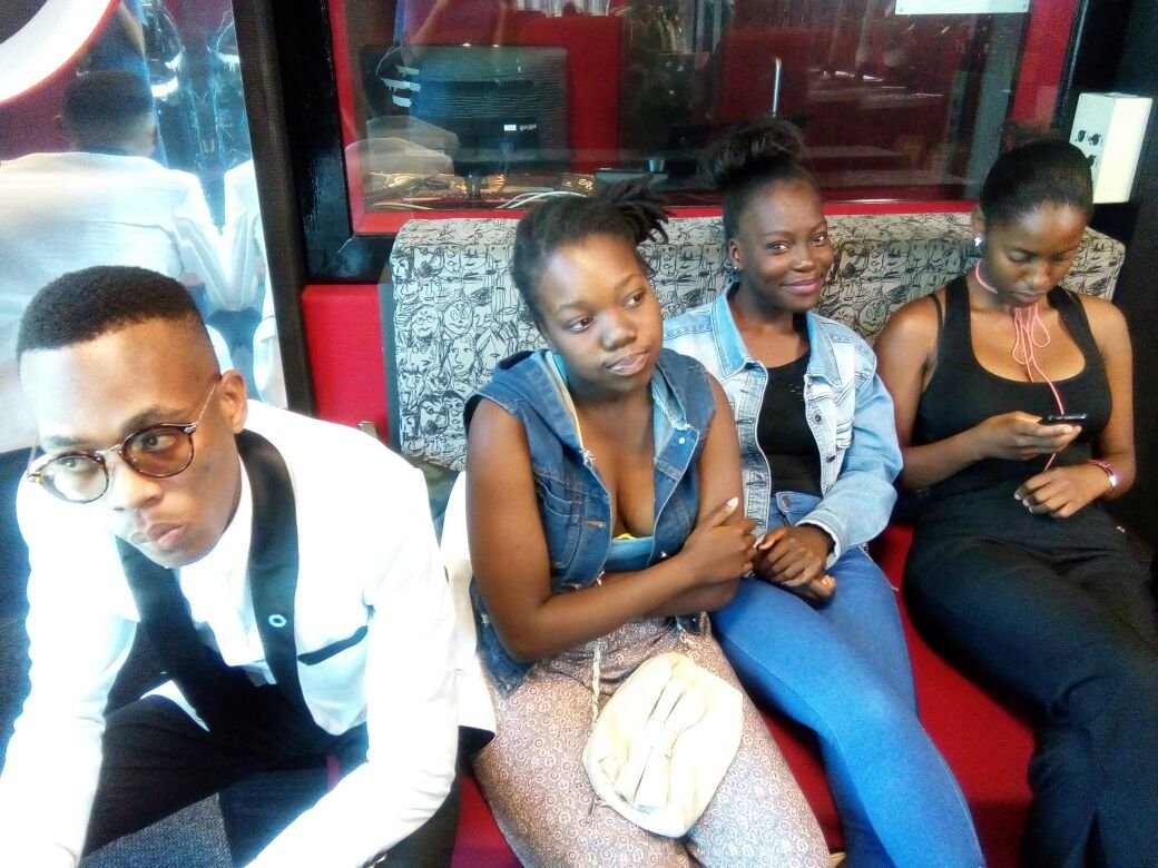 BTL_Alexfm's tweet photo. Tune into @kayafm95dot9 &amp; listen to the #KidsTakeOver with @BridgetMasinga &amp; #BTL🎓🌍 https://t.co/GdJKclznuI