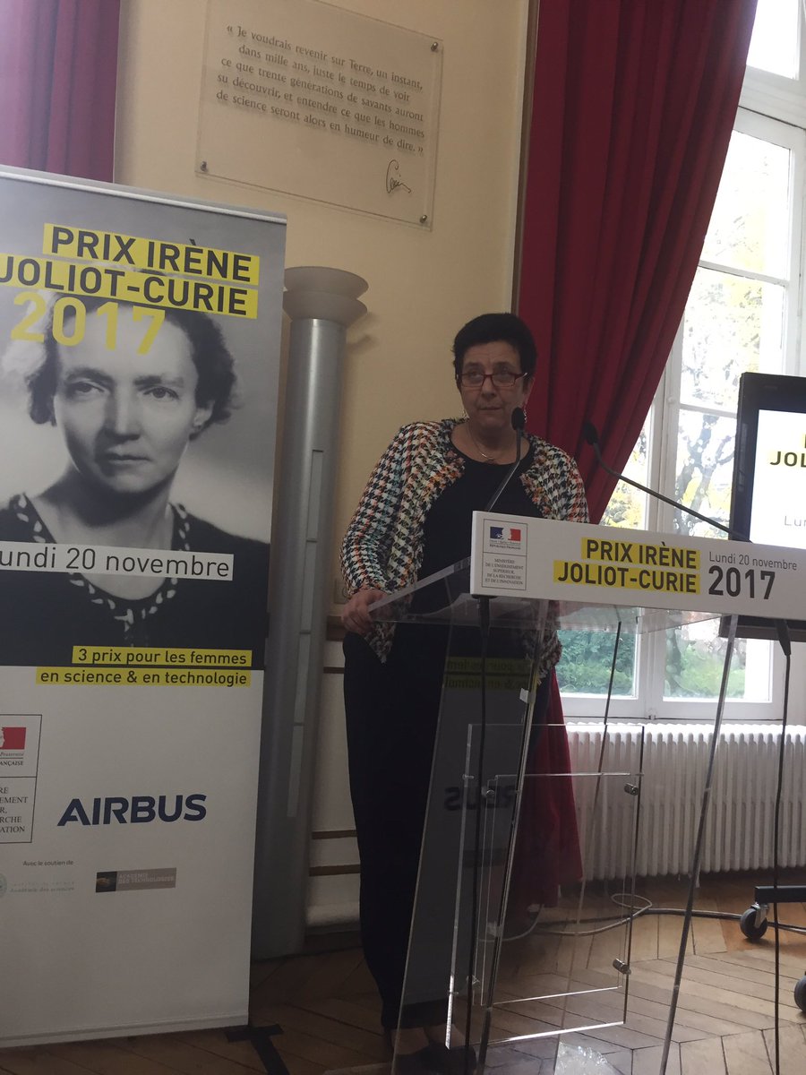 amariejonq's tweet photo. #pijc la ministre de l'enseignement supérieur et la recherche, F. Vidal, encourage la mobilisation pour lutter contre la discrimination et l'invisibilité des Femmes dans la science @InterElles https://t.co/533kV83Kra
