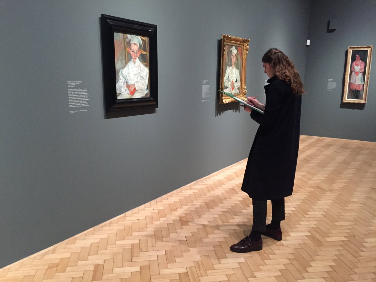 RoyalDrawing's tweet photo. Our Drawing Year students were lucky enough to visit the #SoutinePortraits exhibition @CourtauldGall before the doors opened to the public. They drew from the vibrant and characterful paintings in the early hours before the crowds arrived, a rare experience! https://t.co/2JrQiadQFD