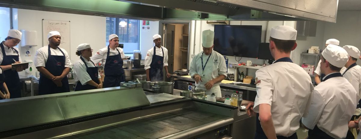 Want to be part of our #chefapprentice programme and have weekly masterclasses? Check out fullers.co.uk/jobs/apprentic…
to find out more. LAUNCHING December 17'
#chef #apprentice #apprenticeships #buildingblocks #schoolleaver #alevels #GCSE #fullersfamily <a href="/FullersKitchen/">Fuller's Kitchen</a>