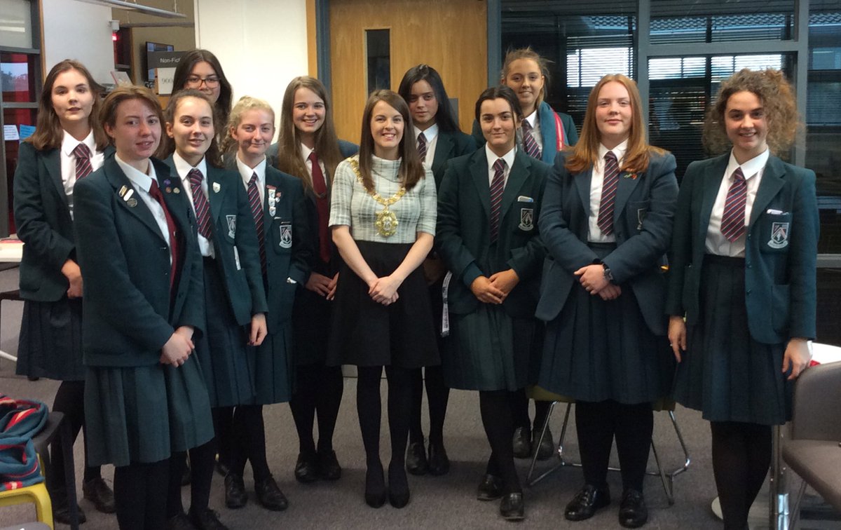 Library_Strath's tweet photo. Super session today at @Strathearn_Sch with #Belfast's #LordMayor @NualaMcAllister this morning. ☺️ #encourageempowerexcel https://t.co/enjP9vCNHR