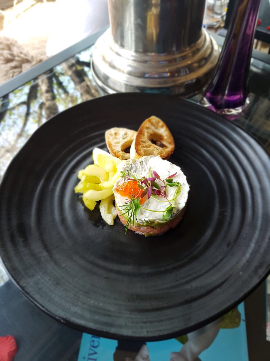 ✨Our Christmas Menu starts on the 27th of Nov and we highly recommend trying it! We also have our Gift Vouchers all set up for you rock-and-rose.vouchercart.com 👈🏼🌹♥️ #foodie #richmond ✨