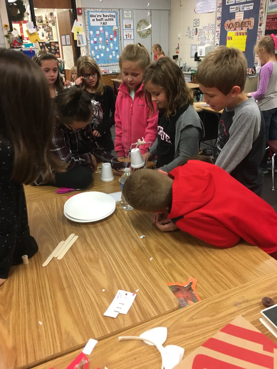 BarbTilley3's tweet photo. Success at Rescuing the Wolf! #tscstem #PUsled https://t.co/wYXz5JfLN8