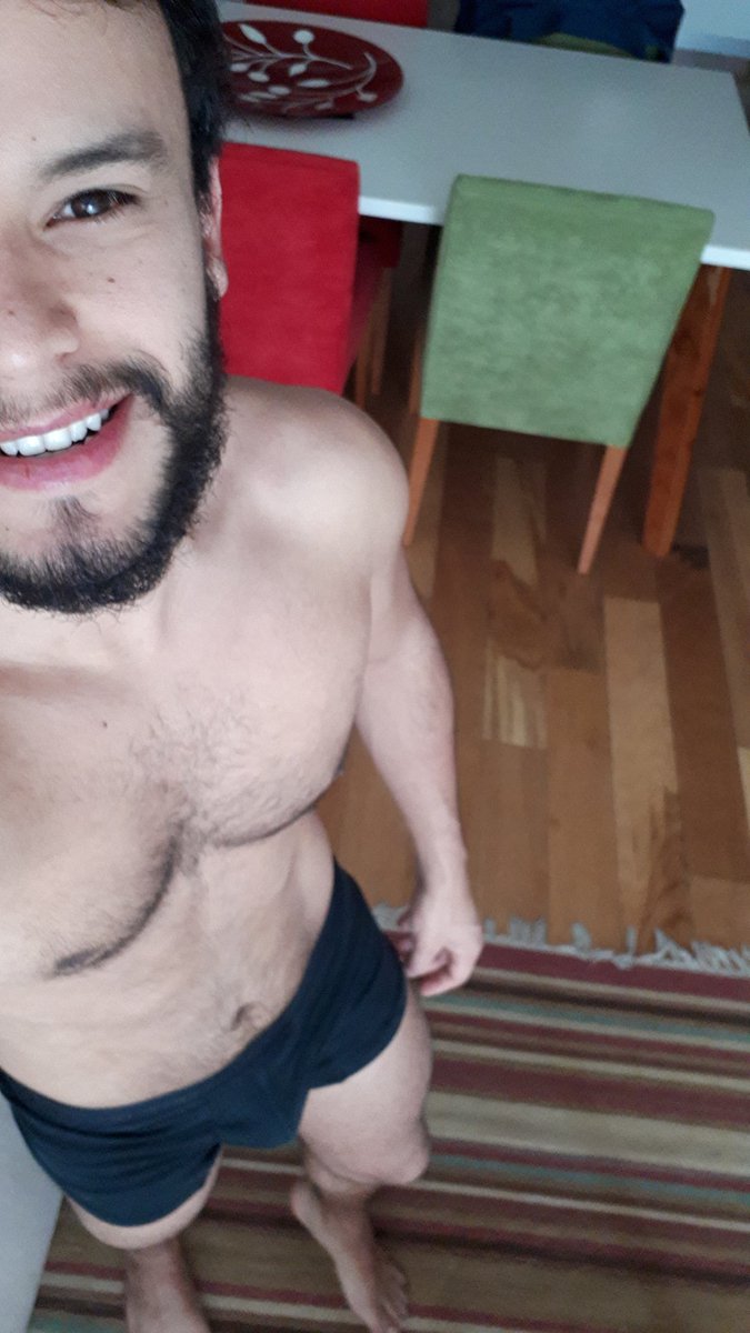 PaulitoVivas's tweet photo. M O R N I N G... Hoy no los voy a joder. #EsFeriado 😍 https://t.co/A0ARPY2MAU