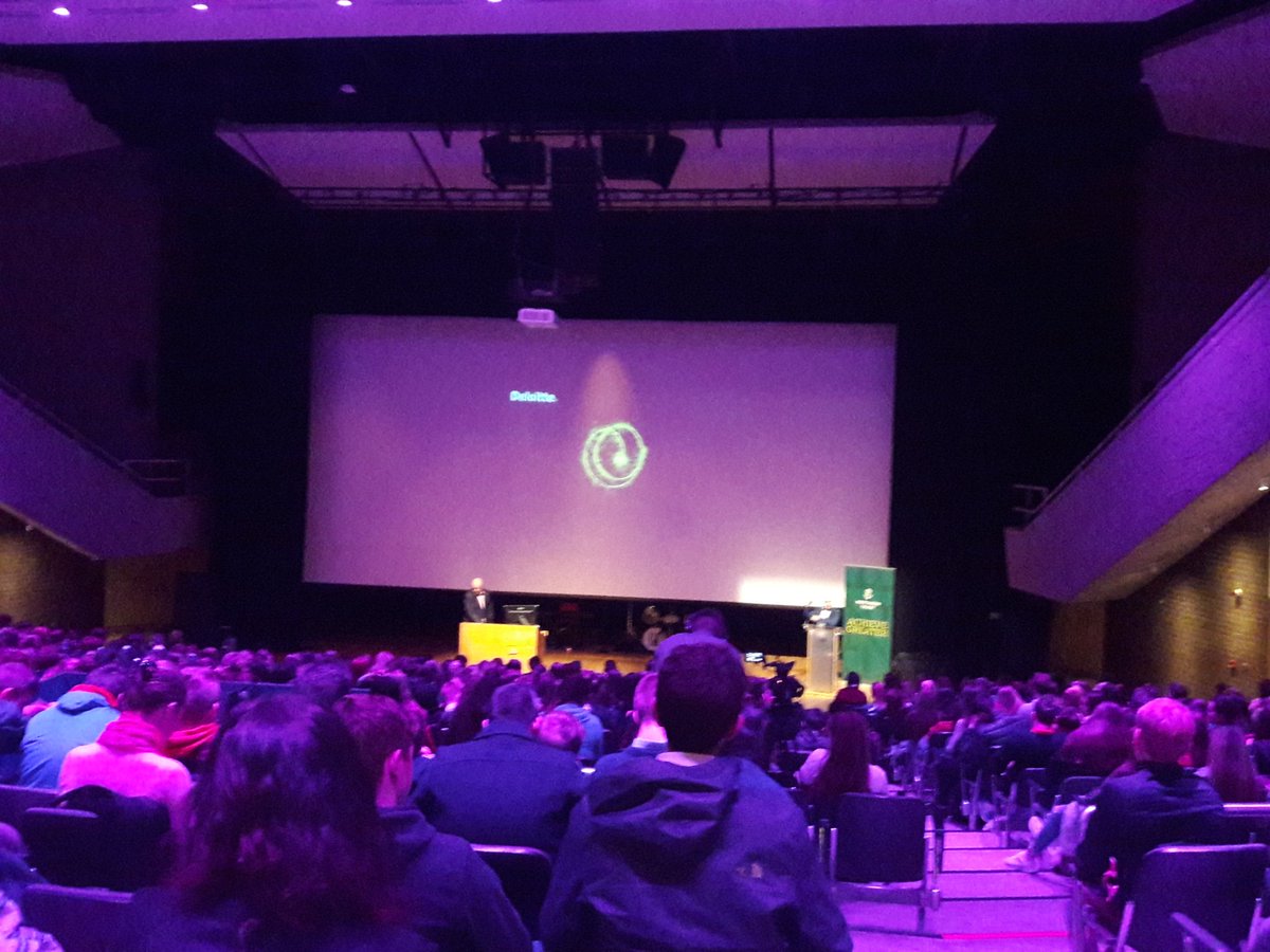 limerickyouth's tweet photo. A fantastic Friday @UL for the @NorthernTrust Student Life Summit #sls2017 #limyouth #CTC #LYS https://t.co/0CNoRhA7xW
