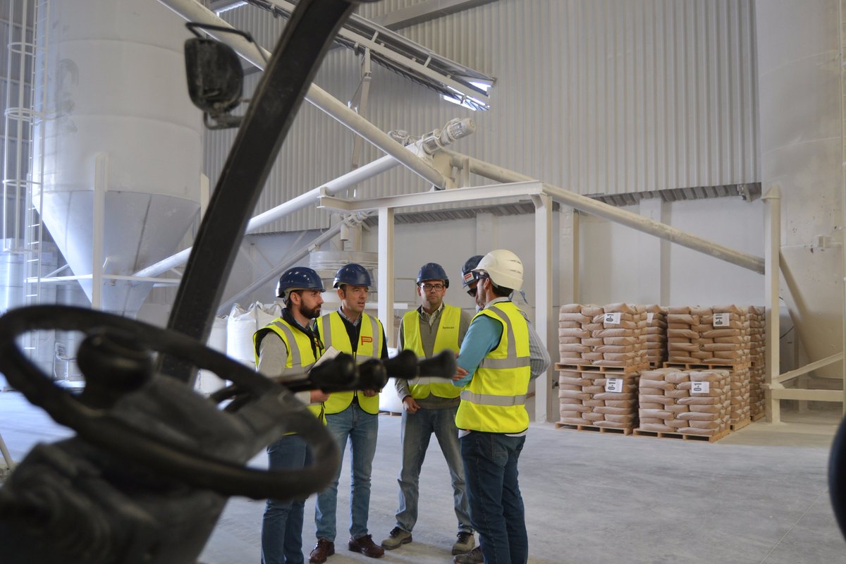 prodomasa's tweet photo. Técnicos de SGS @_DavidMateos  y @CEVCONSULTORES  nos visitan para la renovación de los sistemas de gestión de calidad y medio ambiente ISO 9001 y 14001 y del Certificado de Control de Producción en Fabrica (marcado CE). https://t.co/6b5krWXSiY