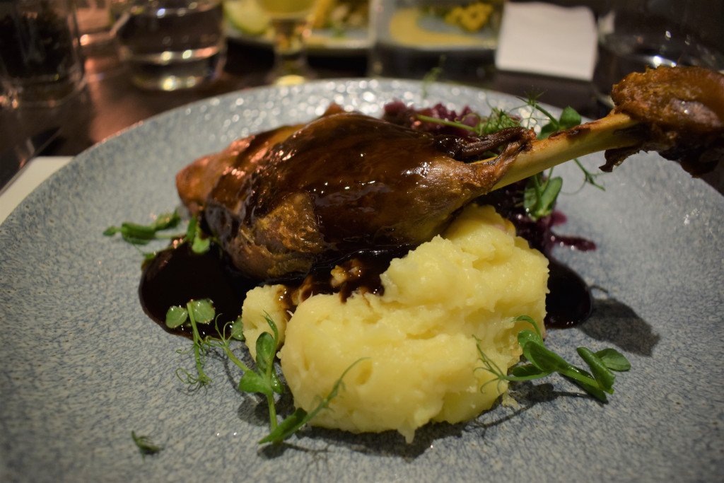 Varsity, Cambridge sweetsourreviews.wordpress.com/2017/11/20/var…