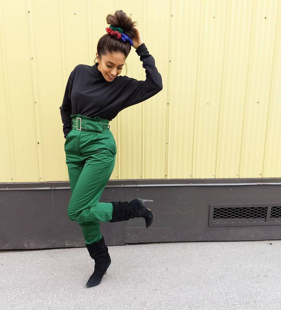 thesandylion's tweet photo. Set the tone for your Monday, you're the boss.
#mondaymotivation *TAP FOR OUTFIT DETAILS*
.
.
.
.
#ootn #outfitoftheday #outfitofthenight #lotd #lotn #lookoftheday #lookofthenight #howtodress #fashion #fashiontip #fashionista #fashionsense #stylesense … https://t.co/S1Ivmk5Lx9 https://t.co/IDUzrNmICh