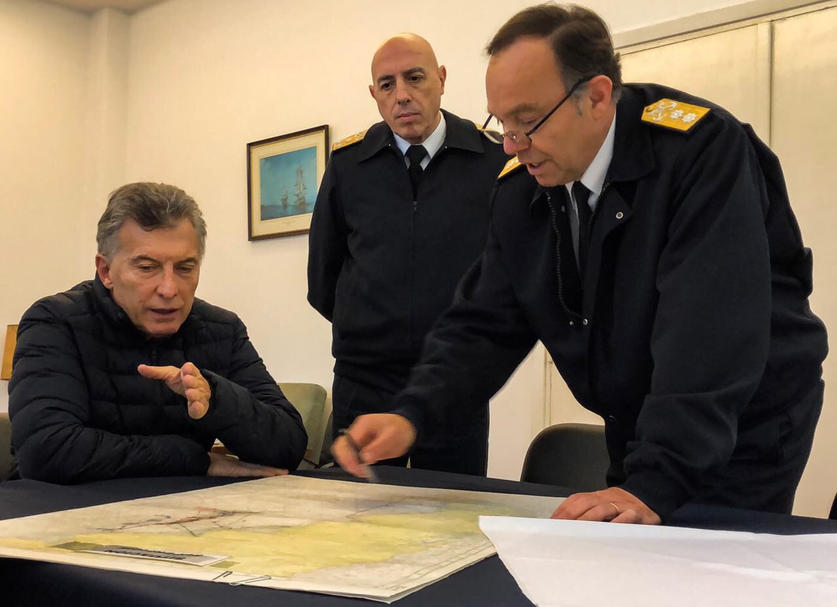 mauriciomacri's tweet photo. Estuve en la base de Mar del Plata para acompañar y ofrecer todo mi apoyo a los familiares de la tripulación del submarino ARA San Juan en estas horas difíciles. Seguimos desplegando todos los recursos nacionales e internacionales disponibles para hallarlos lo antes posible. https://t.co/gYDc1eGV1p