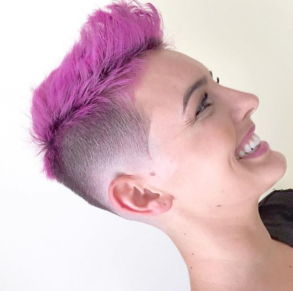 Beautifully executed by Mikey Outlaw! 

🎀🎀🎀🎀 #UnconventionalCuts #FemaleCuts #BarberGrind  🎀🎀🎀🎀

InstaCred 📷:<a href="/mikeyyyyyyy_/">Mikey</a>