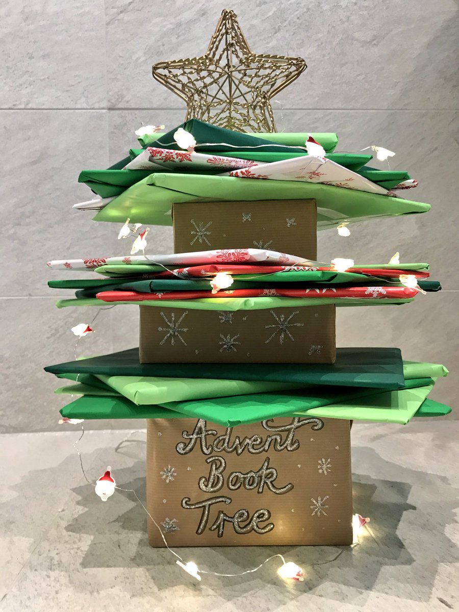 Teach_on_beach's tweet photo. 🎄Our Advent Book Tree is ready to go with Christmas themed picture books! 🎄Roll on December!!🎄🦌-🦌-🎅🏻#readingforpleasure #adventbooktree https://t.co/0UtluG7OiA