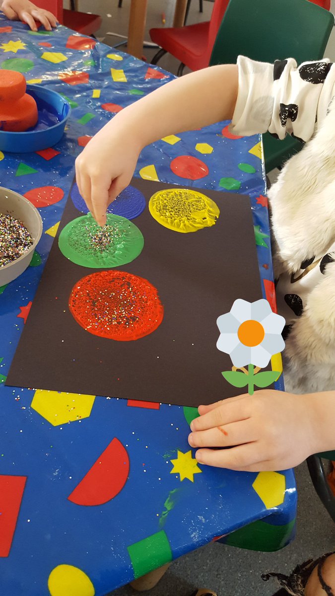 penguinsmissp's tweet photo. Last Friday Nursery made colourful #spotty print pictures for #BBCChildrenInNeed2017 ...and of course we had to add a sprinkle of glitter to make them complete!! @MGPAcademy #EY #nursery #arty #finemotor #understandingtheworld #traditions #charity #glitter https://t.co/K4hKcQ5WkO