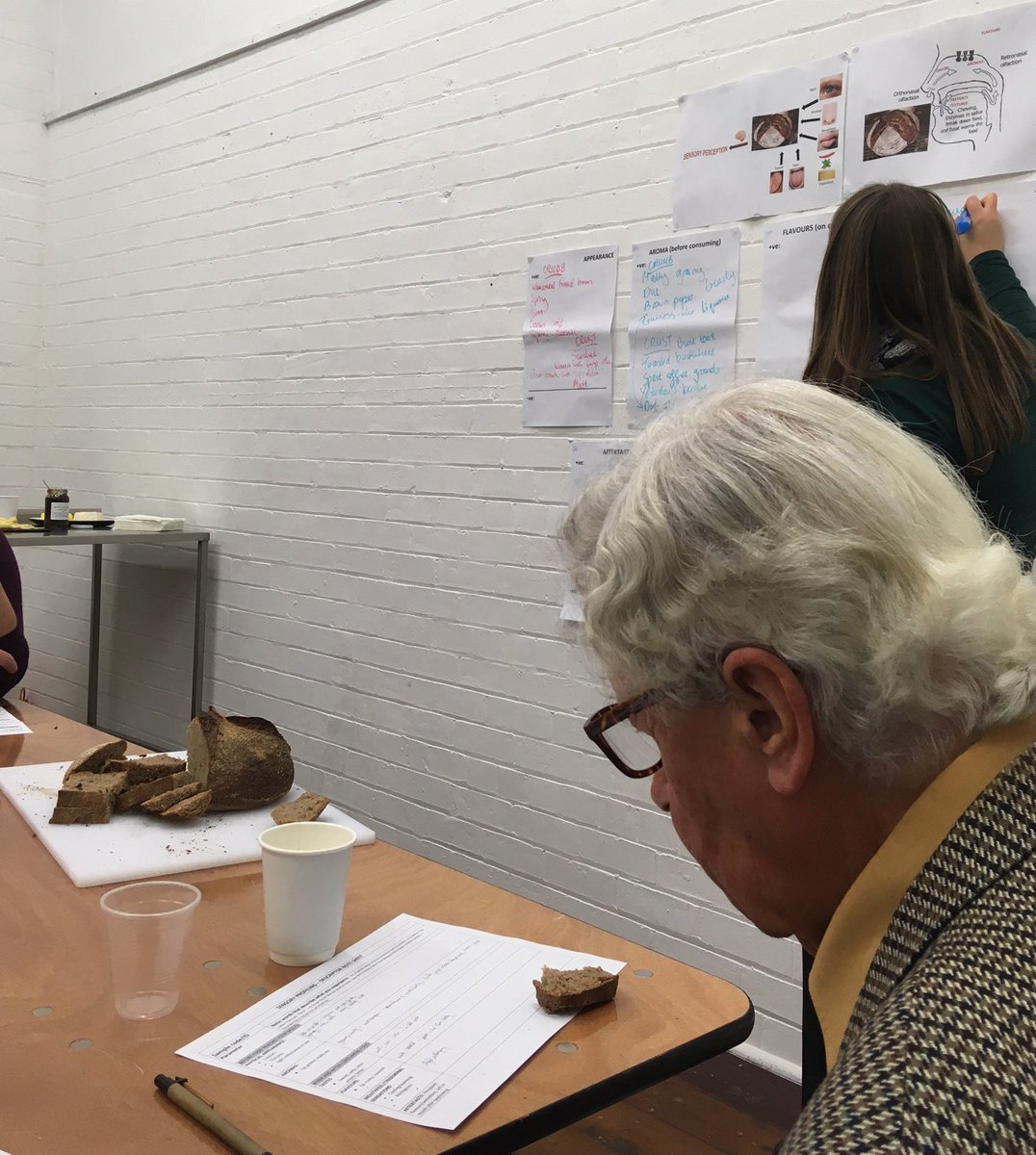 OrgResCent's tweet photo. Sensory analysis of bread from #ORCWakelynsPopulation flour with Alice Jones from Nottingham University. Tasty stuff, diversity leads to flavour? @smallfoodbakery #graingathering https://t.co/KtIsoIi8qE