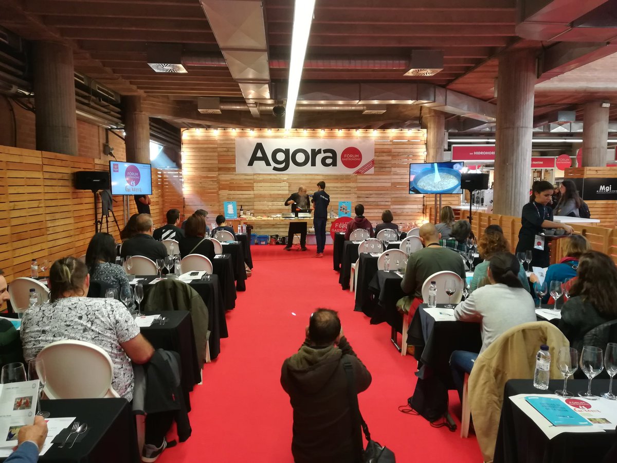 moisesjordi's tweet photo. Dia intens presentant i promocionant els productes agroalimentaris locals de la Selva al @FGastronomic #Localitza #laSelva https://t.co/NOAQ5b9yt2