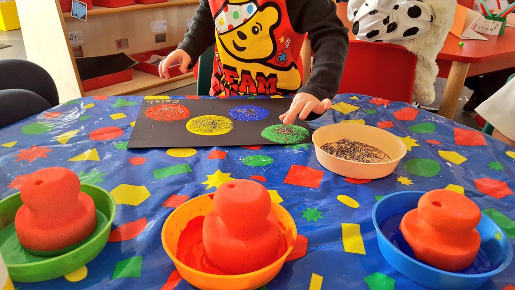 penguinsmissp's tweet photo. Last Friday Nursery made colourful #spotty print pictures for #BBCChildrenInNeed2017 ...and of course we had to add a sprinkle of glitter to make them complete!! @MGPAcademy #EY #nursery #arty #finemotor #understandingtheworld #traditions #charity #glitter https://t.co/K4hKcQ5WkO