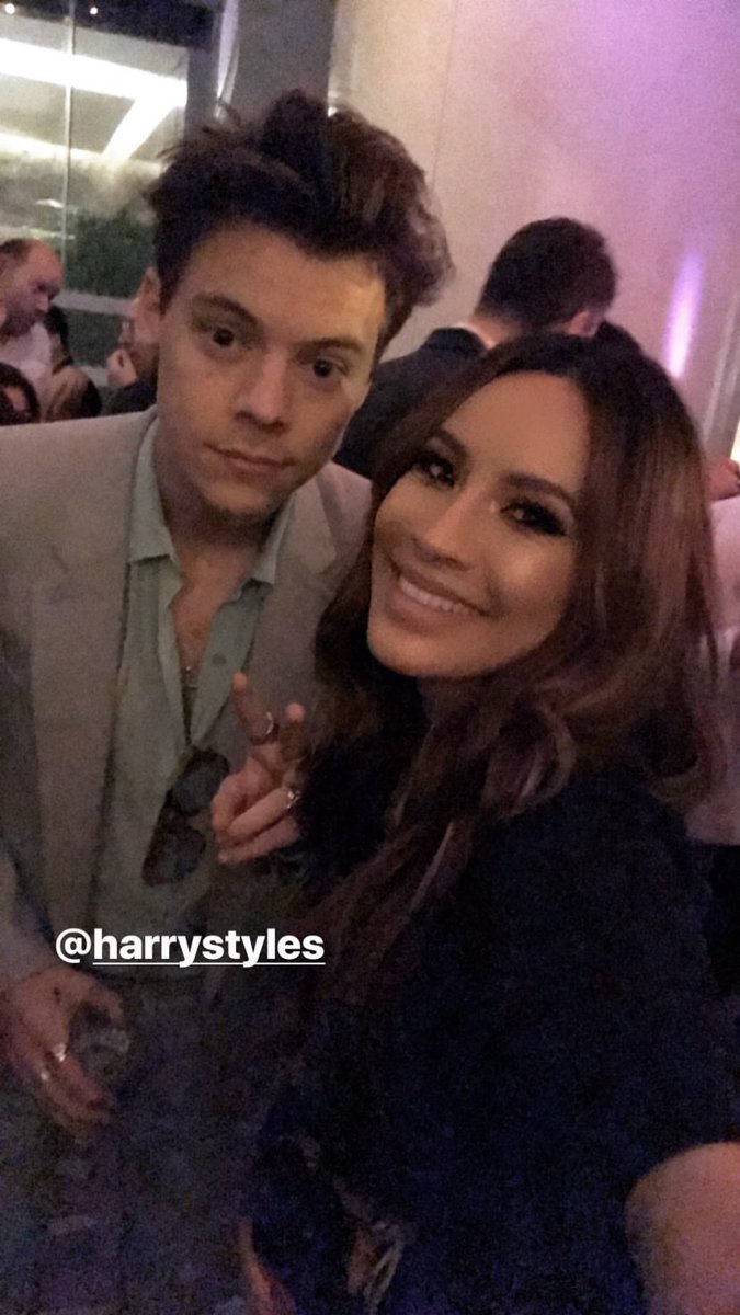 Harry com a desiperkins durante a Victoria's Secret Fashion Show after party.