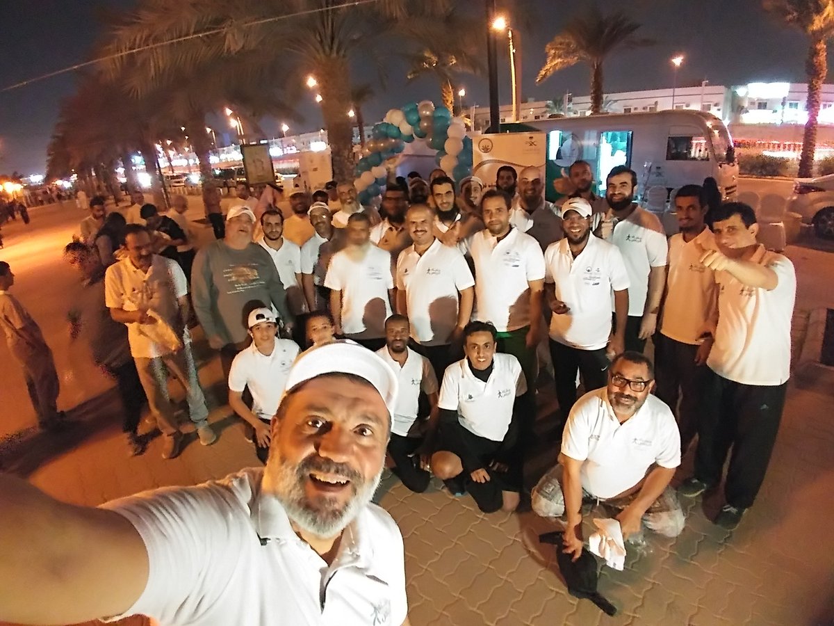 musha_riy's tweet photo. لقطة بداية مشاركة فريق #مشاة_الرياض مع وزارة الصحة في #اليوم_العالمي_للسكري في ممشى طريق الملك عبد الله

#لاتنتظر_السكري https://t.co/tFwlcH8uu7