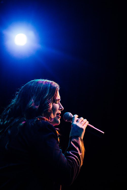 KeanStage's tweet photo. Relive the magic of #TheCarpenters when #LisaRock and her 6-piece band recreate those classic songs. Sunday, Feb. 11 at @KeanStage. Take a listen here https://t.co/JRplFw0UDj https://t.co/jcPMwX3Elb