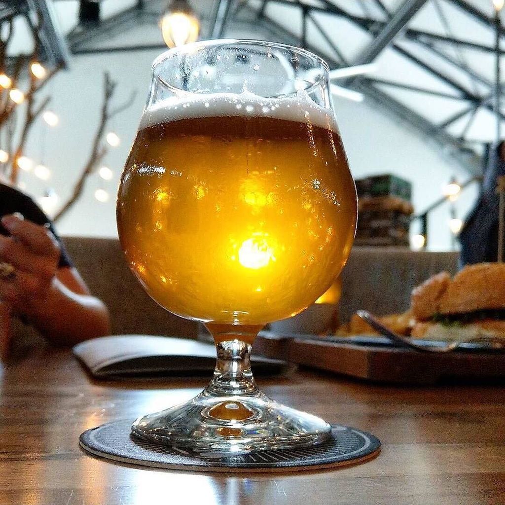 StoneBrewingUK's tweet photo. It's time to get excited. From now until the end of December all @drafthouseuk bars will have a dedicated #Stone tap pouring a number of our best beers for you guys to enjoy. Visit the Drafthouse website to find your closest venue!
#StoneBerlin #StoneBr… https://t.co/xNUoahsByP https://t.co/ajcLxWXumj