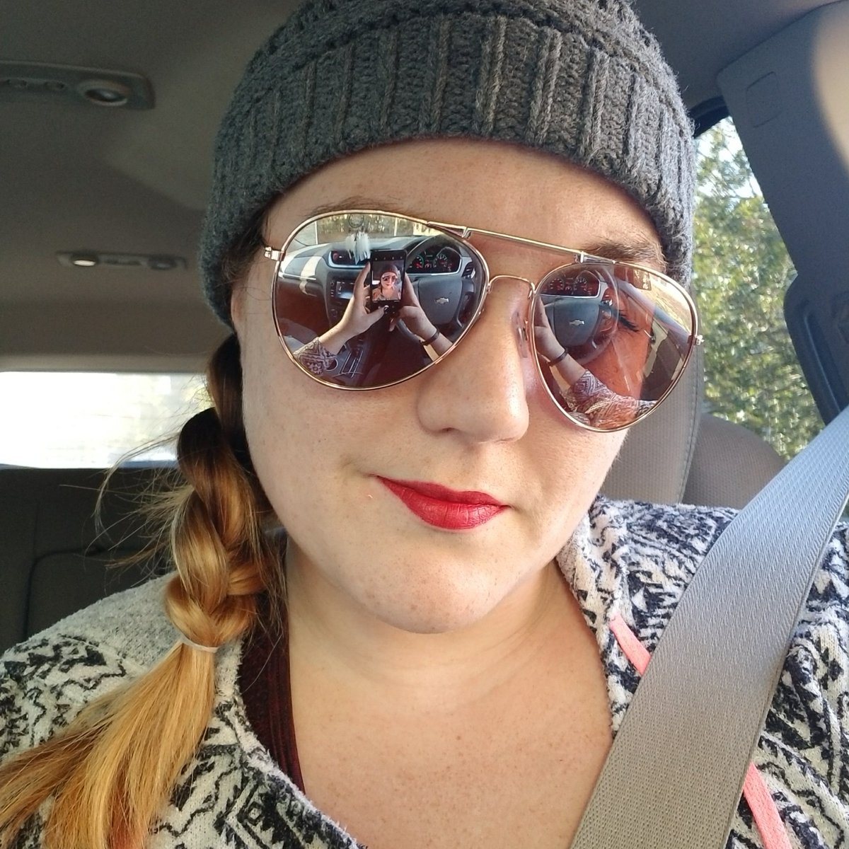 stephens_shelly's tweet photo. #RedLipstick #NewColor #LittleBitSassy https://t.co/cnKFvUU0D6