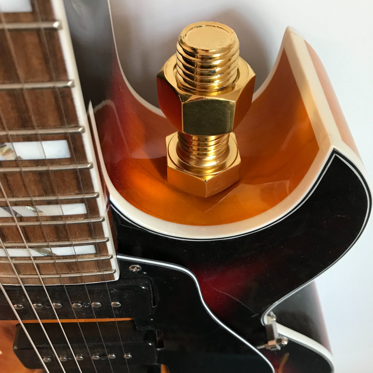 TheDavidWiener's tweet photo. Keeping fingers limber with The Golden Bolt. Simple. Elegant. Fun. It's finger candy for your desk. Fiddle like an adult and enjoy the 24K gold plated style and weight. Great gift idea. https://t.co/PojbwcsUT5 https://t.co/j2wfcVW9Yl