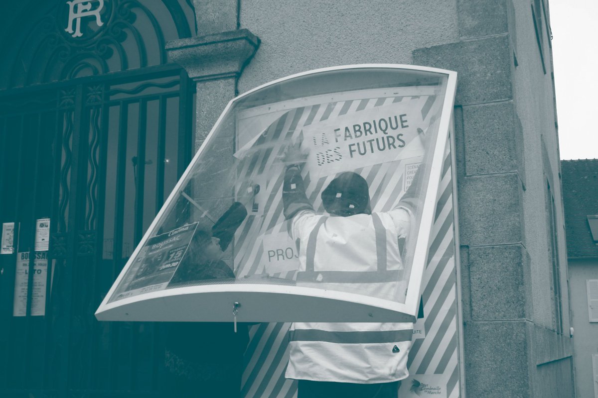 On est un peu stressé-e-s ce soir, parce que demain on organise une "mise en réseau rapide pour liaisons utiles" entre acteurs de l'innovation politique et député-e-s, à l'Assemblée nationale. Voilà. #SemaineIP