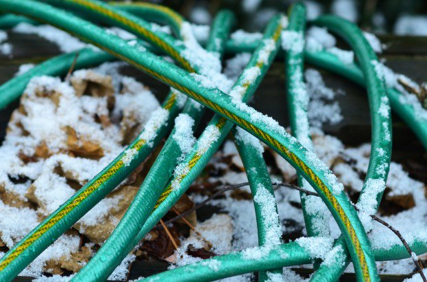 6 Tips For Maintaining Your #Garden #Plumbing During #Winter Months selfecogarden.com/blogs/garden-b…