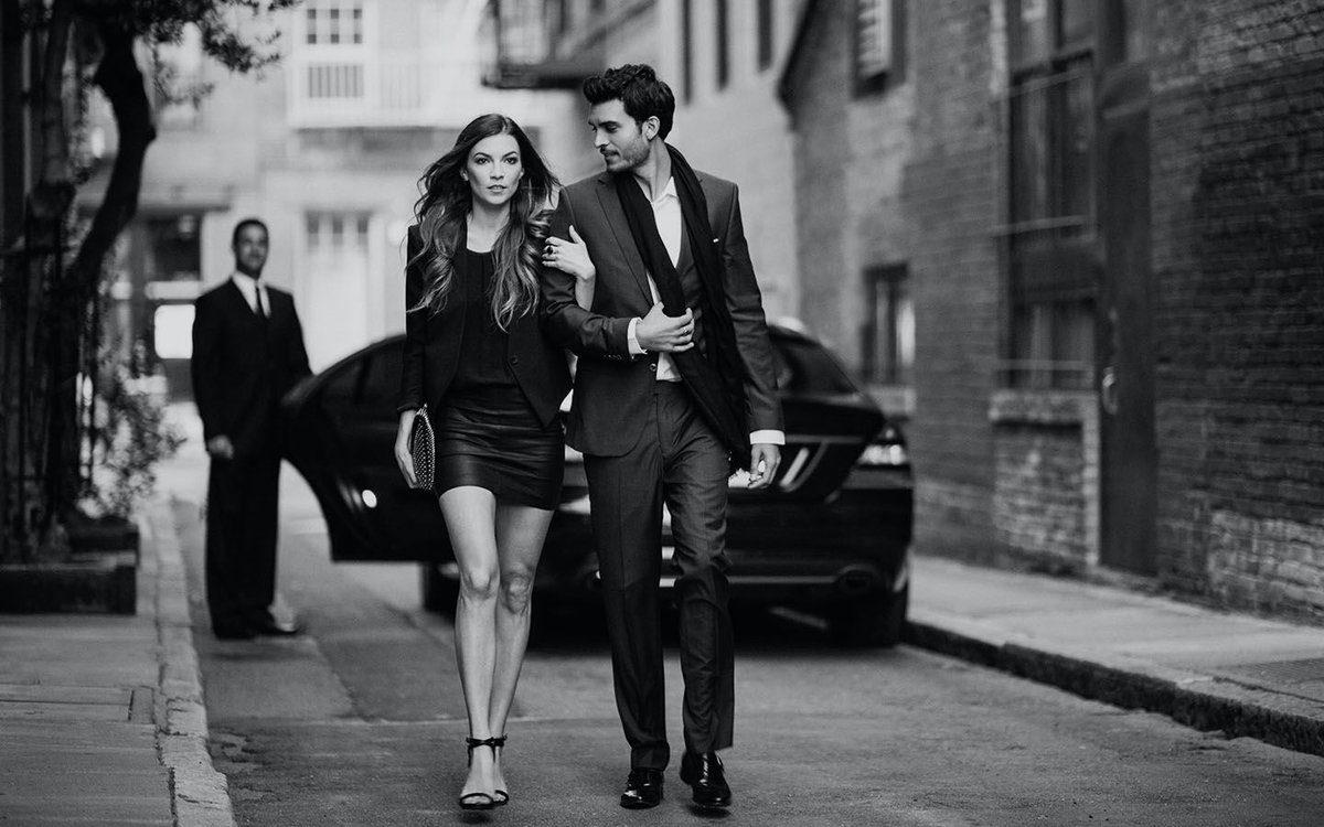 limokingnyc's tweet photo. Use Limo King for all your Transportation needs. 

For the months of December and January get 50% off on your trip back when you Book a round trip. 

We cover LaGuardia, JFK and EWR so don't wait and book a ride at https://t.co/WDn4x4FheF

#Limo #Charles #Booking #JKF #NY https://t.co/Dwi9BkptaX
