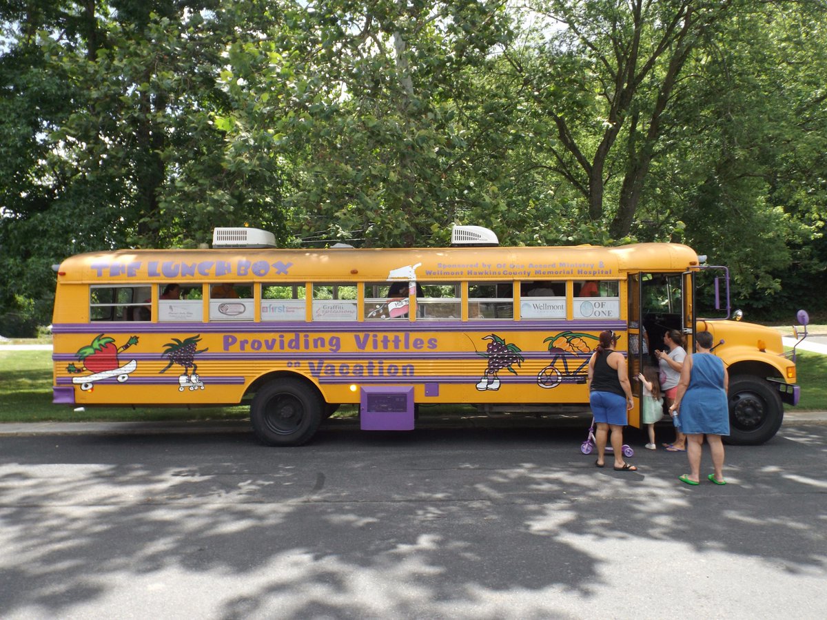 HelpAmericans's tweet photo. During the summer months, when children are out of school, the Lunch Buses roll through Appalachia to feed hungry children. These children don't go hungry thanks to our supporters and the hard work of our partners. #LunchBus #food #Appalachia #summer https://t.co/FdHLOk94I3
