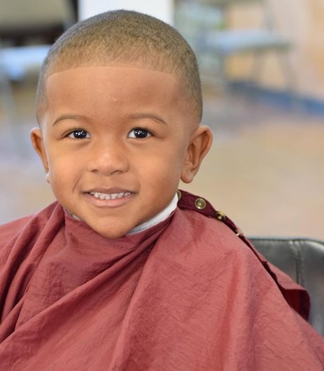 BARBERS CODE: Smile, it attracts Customers

🎨👏🎨👏🎨#BarbersCode #SmileyBarbers #BarberGrind #WiseBarbers 🎨👏🎨👏🎨

InstaCred 📷: <a href="/dantheazn36/">Daniel Hitchcock</a>