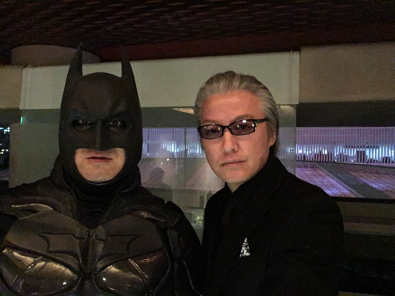 小原雅人さんのツイート バッ2 千葉ットマンと ジャスティスリーグ ジャパンプレミア 行って来ました 寒い中わざわざお越し 頂いた皆さん ありがとうございました 気をつけてお帰り下さい 公開まであと3日 小原雅人さんのツイート バッ2 千葉ットマンと ジャスティスリーグ ジャパンプレミア 行って来ました 寒い中わざわざお越し 頂いた皆さん ありがとうございました 気をつけてお帰り下さい 公開まであと3日