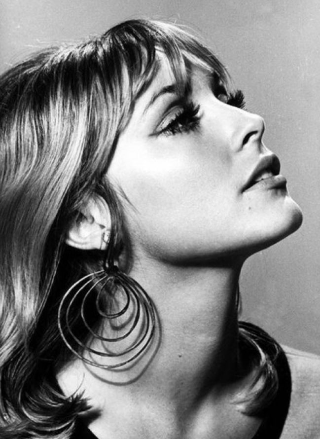 deppleg's tweet image. I want to use this day to take a moment to honour/commemorate the life&amp;amp;untimely death of the incredibly talented and beautiful Sharon Tate and her unborn baby who never even had a chance at life. Rest in peace, Sharon Tate (1943 - 1969) 🌻

Fuck Charles Manson, Rot and burn.